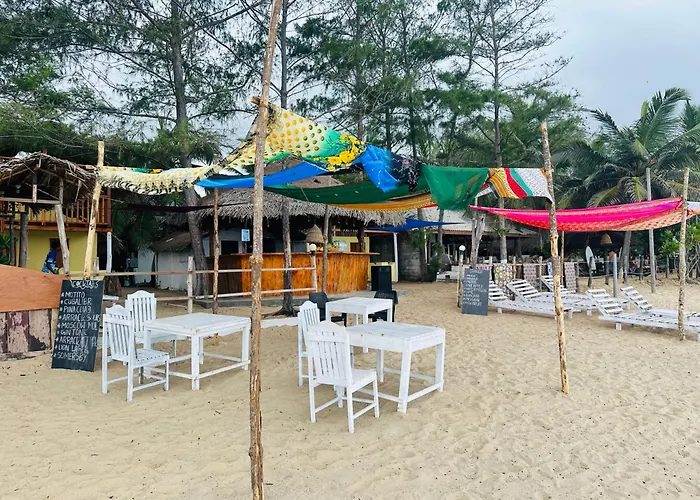 Beach Wave Hotel